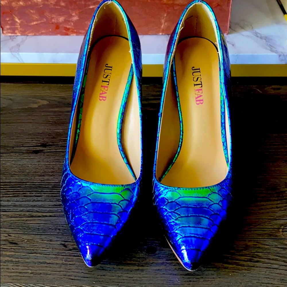 Mermaid pumps